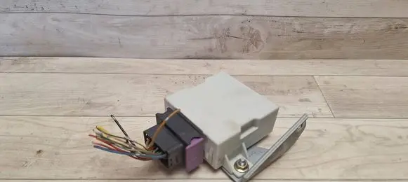 Toyota Corolla Verso E121 Window wiper relay 859400F010A 603002