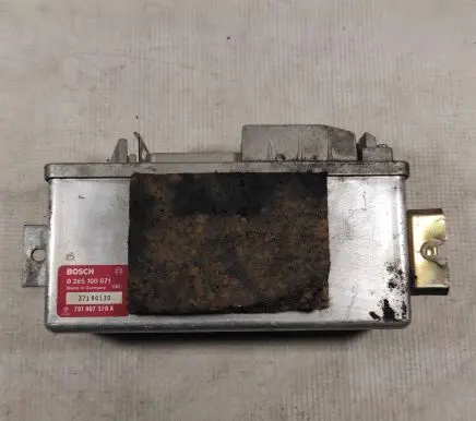 Volkswagen Transporter - Caravelle T4 ABS control unit/module 701907379A 37100130 0265100071