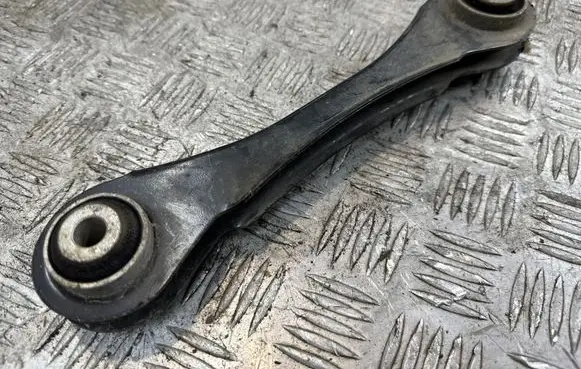 BMW 2 F22 F23 Rear upper control arm/wishbone 6792517