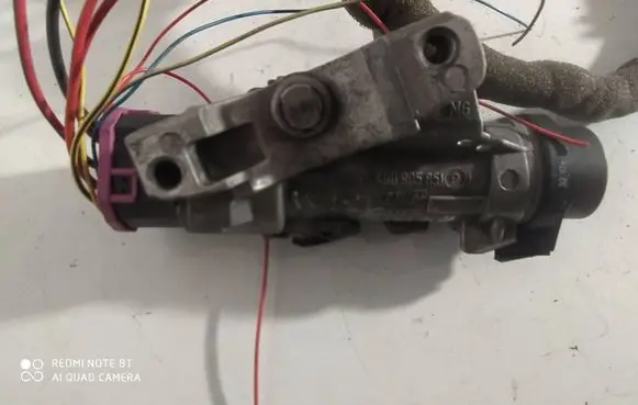 Audi A4 S4 B7 8E 8H Ignition lock 4B0905851P