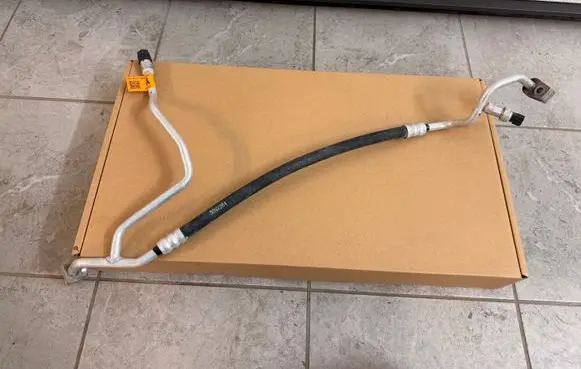 Ford Ranger IV Air conditioning (A/C) pipe/hose MB3B19C700YD