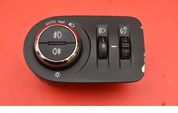 Bedford Astra Light switch 39050757