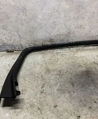 Opel Zafira C Rear door window/glass frame 360583280