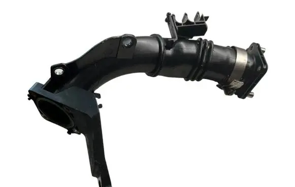 Ford Focus Intercooler hose/pipe av6q9351bc