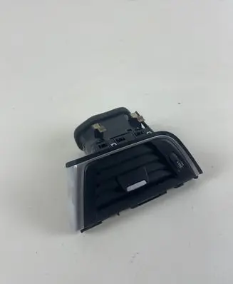 BMW 4 F32 F33 Dashboard side air vent grill/cover trim 9346226 530835