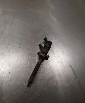 Ford Focus Fuel injector 9m5q9f593aa 0445110353