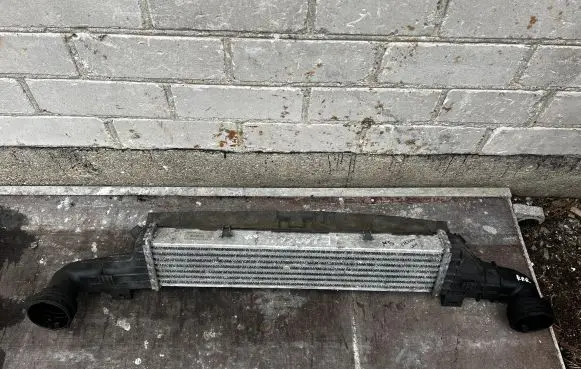 Mercedes-Benz E W210 Intercooler radiator A2105002000