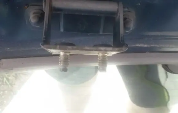 Nissan Almera N16 Tailgate/trunk/boot hinge