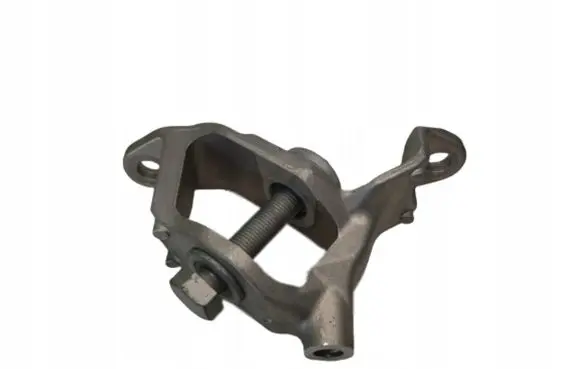 Volkswagen Transporter - Caravelle T7 Front shock absorber mounting bracket 7T0513092