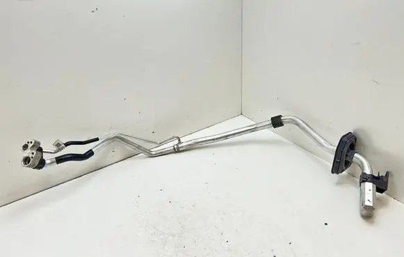 Audi A5 Air conditioning (A/C) pipe/hose 8W6816738B