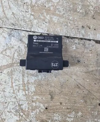 Volkswagen Golf V Gateway control module 0325 1K0907530E 1K0907951