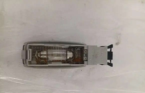 Volkswagen PASSAT B5 Other interior light 3B0947113