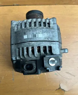 BMW 3 F30 F35 F31 Generator/alternator 7605061