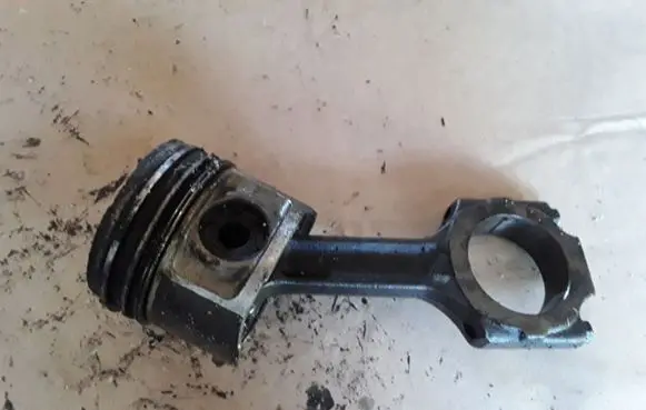 Fiat Stilo Piston with connecting rod NOCODE