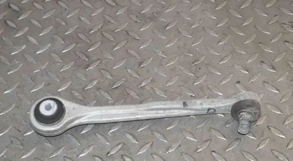 Audi Q7 4M Front upper control arm/wishbone 4M0407506B