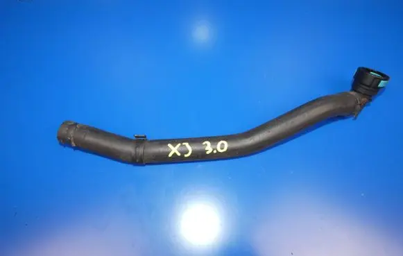 Jaguar XJ X351 Engine coolant pipe/hose AW938K576AB