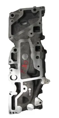 Oil filter mounting bracket