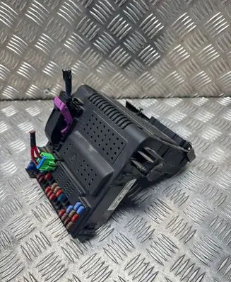 Volvo XC90 Fuse module 31314468 10W214