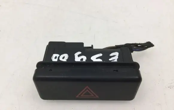 BMW 5 E39 Hazard light switch 8350947