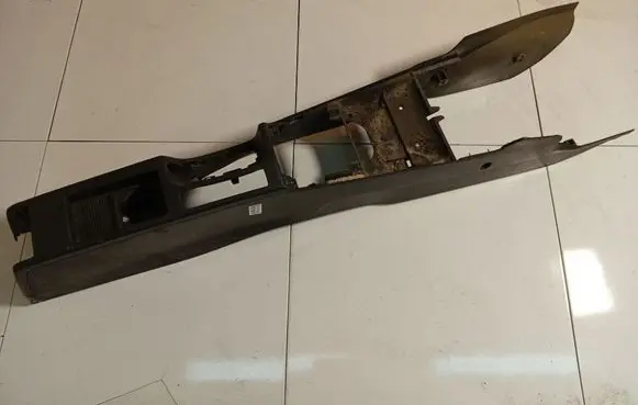 Audi A3 S3 8P Center console 8P1863244