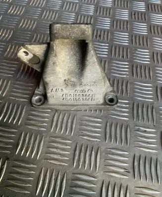 Audi A6 S6 C5 4B Engine mounting bracket 4B0199306B 4B0199308D 040403