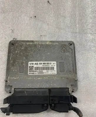 Skoda Fabia Mk2 (5J) Wing mirror control module 03E906023D 5WP4050204