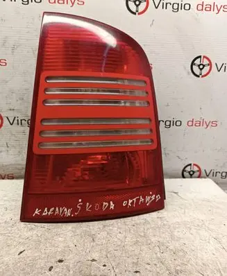 Skoda Octavia Mk1 (1U) Rear/tail lights 1U9945096 7L9945112