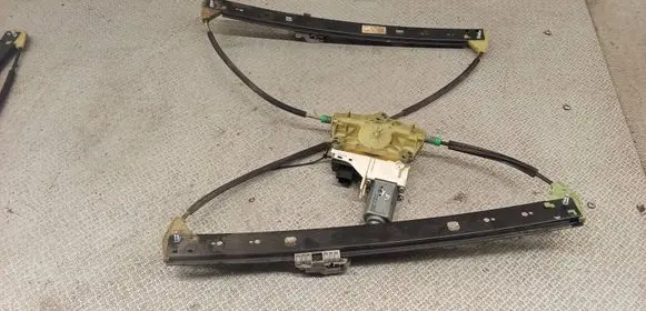 Audi Q7 4L Rear door window regulator with motor 4L0839461A