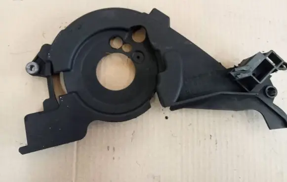 Ford Focus Timing belt guard (cover) 9651559980 9651560080