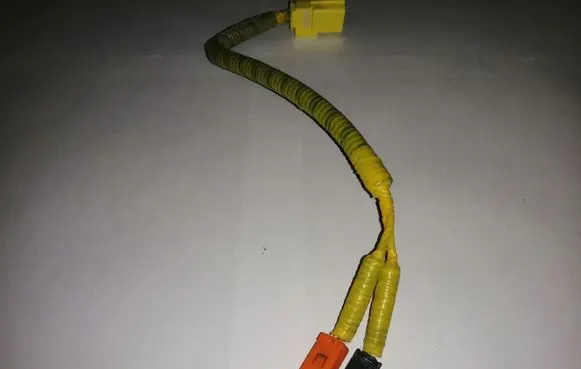 Toyota Prius (NHW20) Passenger airbag on/off switch 8214047020