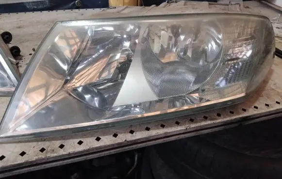 Skoda Octavia Mk2 (1Z) Headlight/headlamp
