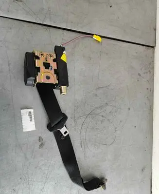 Maserati Quattroporte Rear seatbelt 66948490