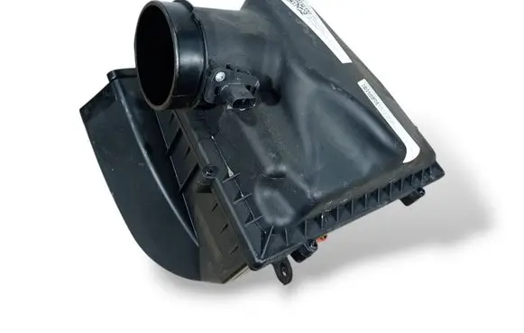 BMW X7 G07 Air filter box 7643301 13717643301
