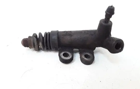 Mazda 6 Clutch slave cylinder 