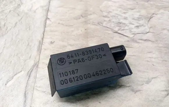 BMW 5 E39 AUC sensor 64118391470 8391470