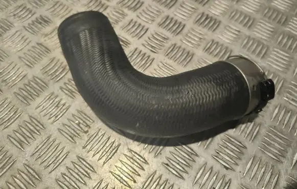 Volvo XC90 Intercooler hose/pipe 31370094