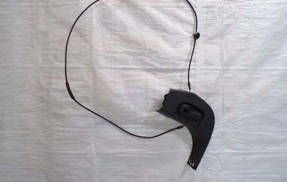 Ford Focus Engine bonnet/hood lock release cable 
