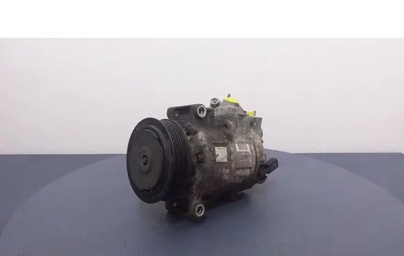Volkswagen Golf V Air conditioning (A/C) compressor (pump) 1K0820859N