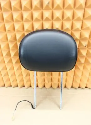 Mercedes-Benz CLS C219 Front seat headrest 