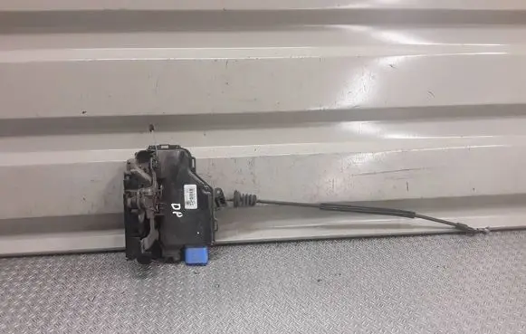 Skoda Octavia Mk2 (1Z) Front door lock 3D1837016AC