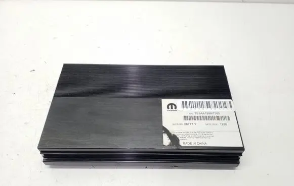 Dodge Challenger Sound amplifier P68267301AC 68267301AC