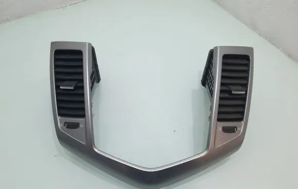 Chevrolet Cruze Dash center air vent grill 94567908