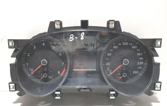 Volkswagen PASSAT B8 Speedometer (instrument cluster)