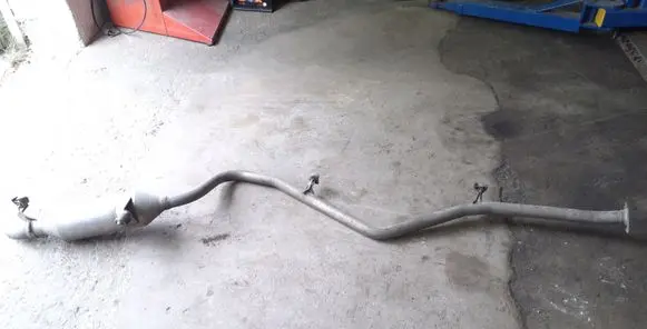 Muffler/silencer