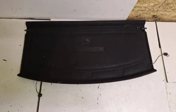 Volkswagen Golf V Parcel shelf