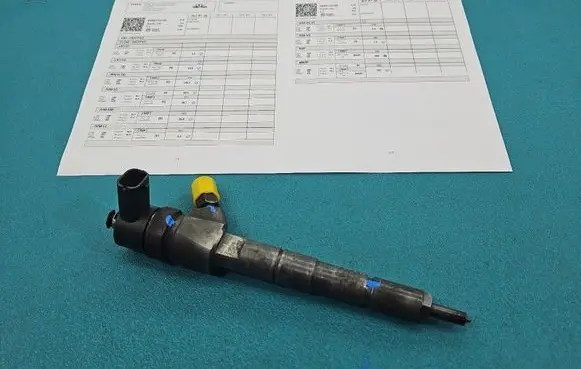 Opel Vectra C Fuel injector 0445110159 IMPRK1567319