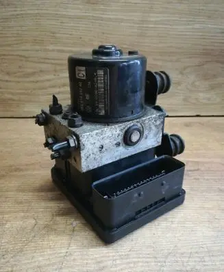 Volkswagen Touran I ABS Pump 1K0907379AC 1K0614517AE