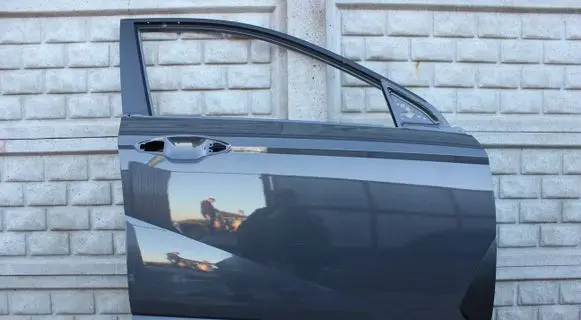 Hyundai Kona II Front door 76004BE000