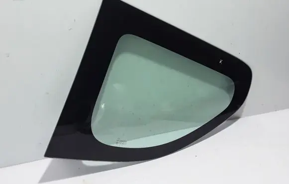 Dacia Dokker Rear side window 833077547R