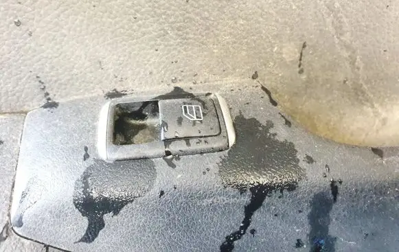 Mercedes-Benz C W204 Electric window control switch A2045402610